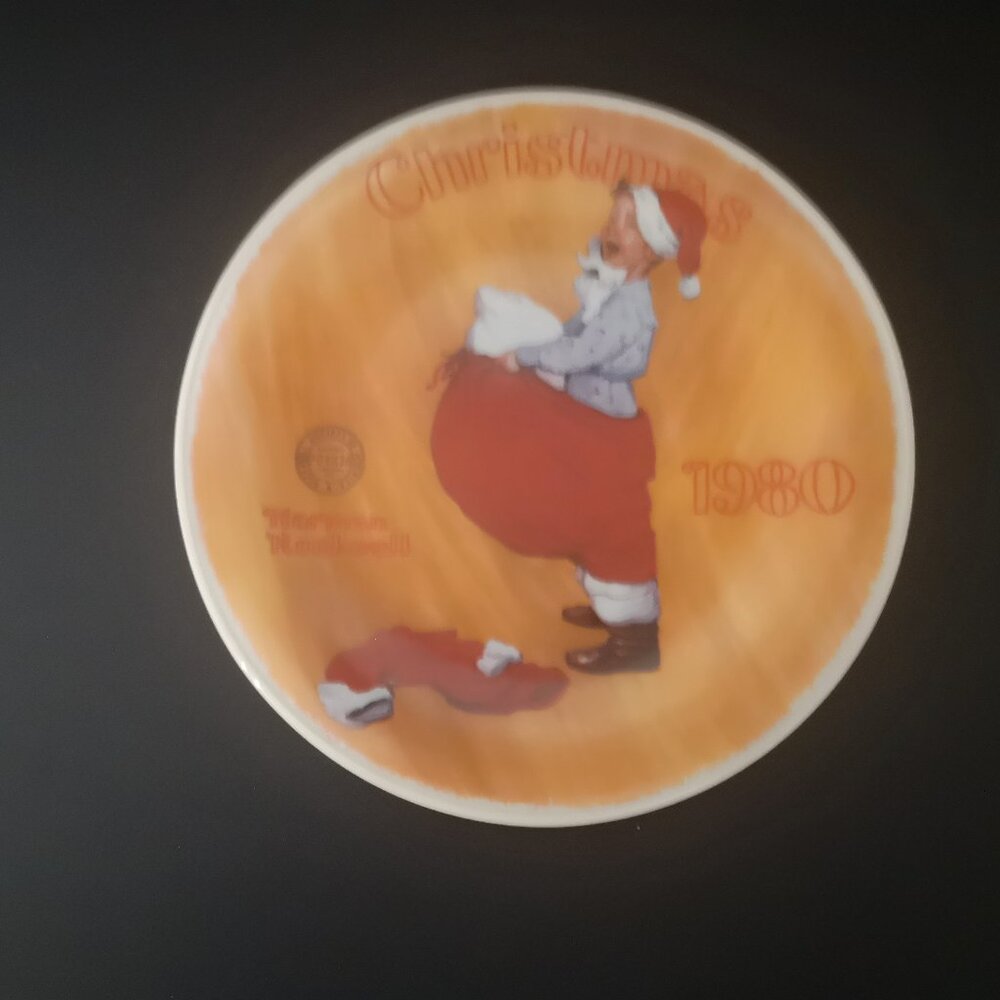 Vintage  Norman Rockwell 8" Christmas 1980 " Scotty Plays Santa" Plate
